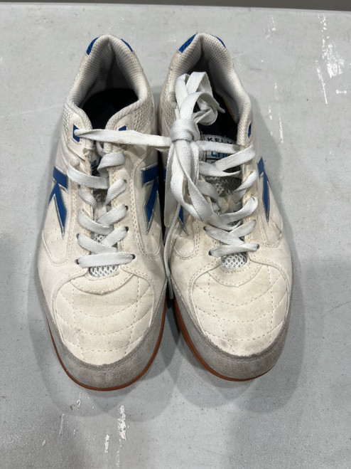 Vist Large View of Product Image Which is Used Soccer Indoor Shoes White Senior 8