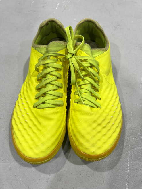 Vist Large View of Product Image Which is Used Nike Soccer Indoor Shoes None Senior 7