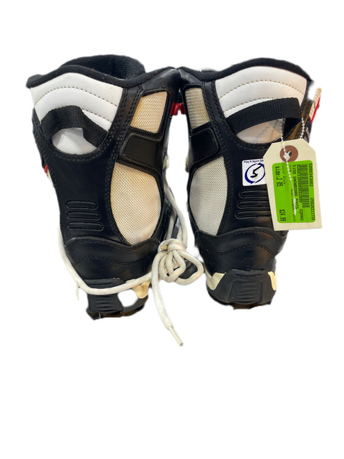 Vist Large View of Product Image Which is Used 5150 SNOWBOARD BOOTS Boys Snowboard Boots Black Junior 05