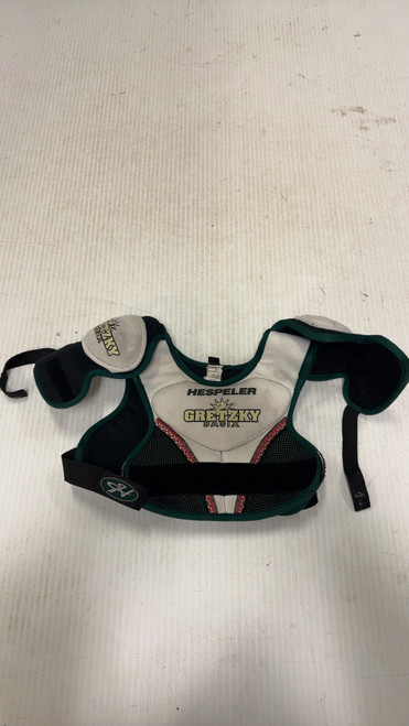 Vist Large View of Product Image Which is Used Hespeler GRETZKY BASIX Youth Shoulder Pads LG
