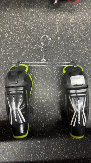 Used WinnWell NXT Youth Shin Guards Black 8" 10589-S000409348