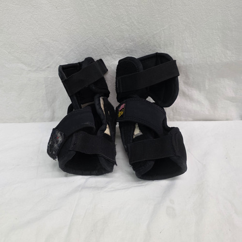 Vist Large View of Product Image Which is Used Easton STEALTH Junior Elbow Pads MD 11651-S000392939