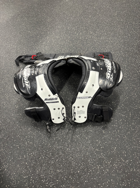 Used Riddell WARRIOR IIX YOUTH FB Shoulder Pads Black SM 11726-S000276541