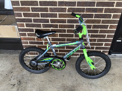 Used Next FLARE 16 IN BOYS BMX BIKE BMX Bike Boys Green 16" 11752-S000060980
