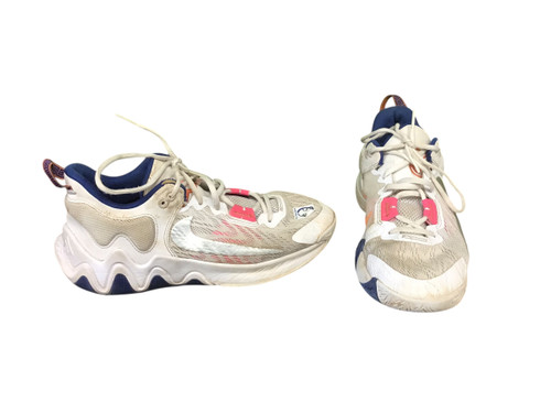 Vist Large View of Product Image Which is USED NIKE BASKETBALL SHOES Y WHITE YOUTH 08.5