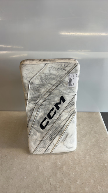 Vist Large View of Product Image Which is Used CCM EFLEX6.5 Junior Goalie Blocker None