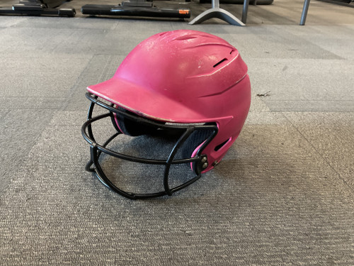 Used HELMET W/ MASK Batting Helmet w/Mask Pink S/M 11614-S000208360