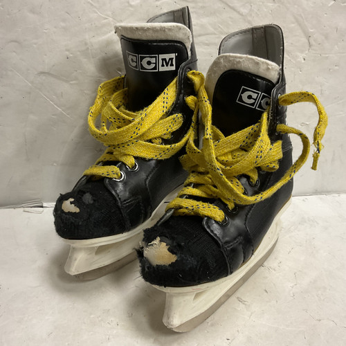 Used CCM CHAMPION 2000 Youth Hockey Skate Youth 13.0 11855-S000180310