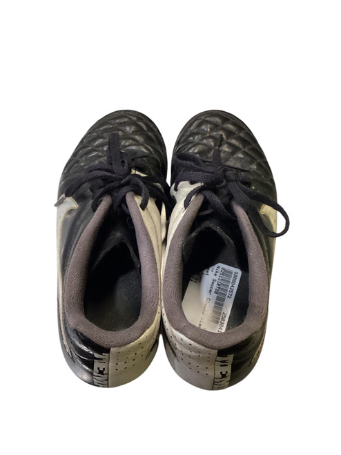 Vist Large View of Product Image Which is Used Nike Soccer Cleats Black Junior 01 11884-S000042572
