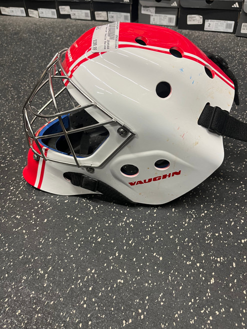 Used Vaughn Senior Goalie Helmet/Mask White One Size 11162-C000424284