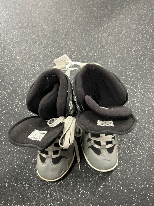 Used Ride BASE WMNS Womens Snowboard Boots Grey Senior 7 11726-S000277695
