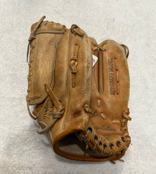 Vist Large View of Product Image Which is Used Wilson A2161 Catfish Hunter Model Baseball Glove RH Throw Tan 11 1/2"