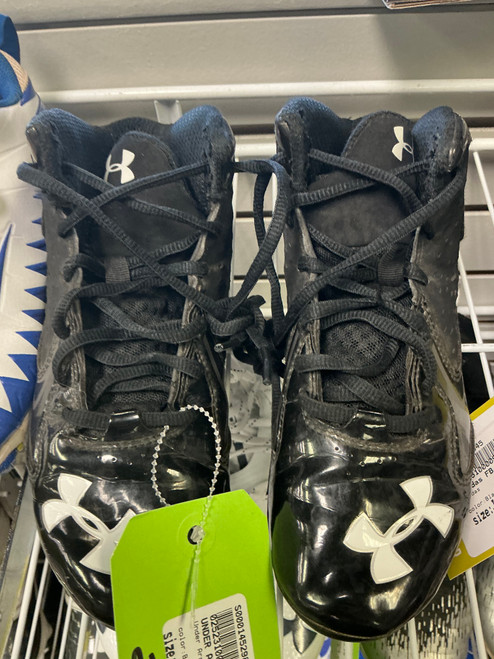Vist Large View of Product Image Which is Used Under Armour Jr FB Cleats Black Junior 02.5