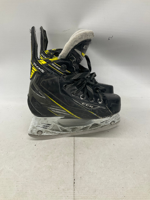 Used CCM TACKS 5092 Junior Hockey Skate Black Junior 01 11836-S000023622