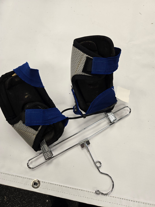 Vist Large View of Product Image Which is Used Itech ELBOW PADS Senior Elbow Pads SM 11877-S000010060