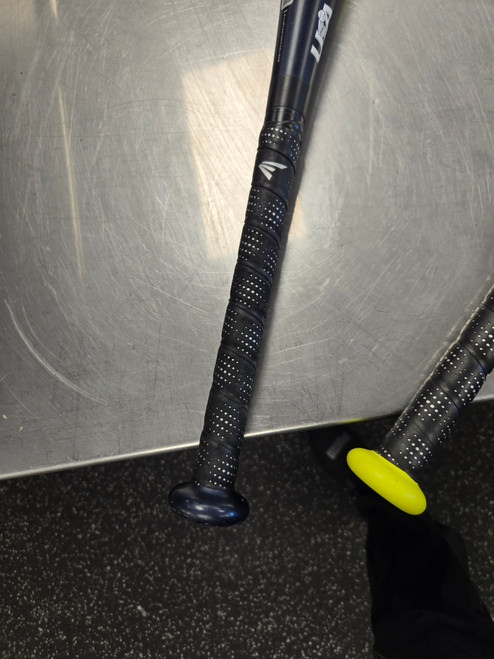 Vist Large View of Product Image Which is Used Easton ADV BB/SB USA 2 5/8 Bat 24" 11877-S000012551