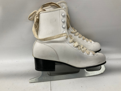 Vist Large View of Product Image Which is Used AERFLYTE FIGURE SKATES WomensFigure Skate White Senior 5 11836-S000023907