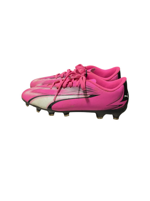 Vist Large View of Product Image Which is Used Puma Soccer Cleats Pink Junior 05