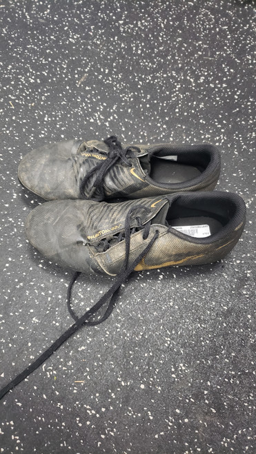 Vist Large View of Product Image Which is Used Nike Soccer Cleats Black Youth 06.0