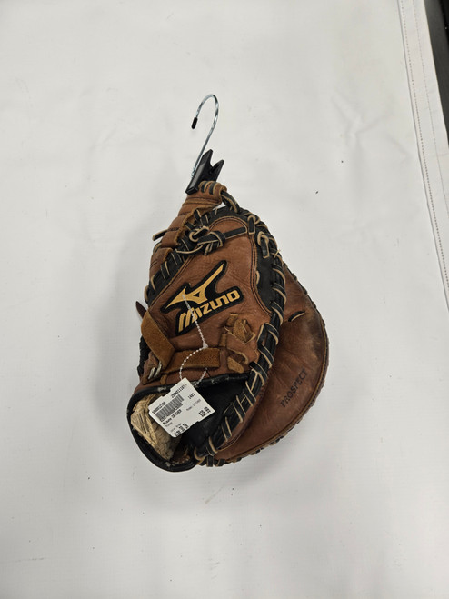 Vist Large View of Product Image Which is Used Mizuno CATCHER BB/SB Catchers RH Throw Brown 30" 11877-S000012798