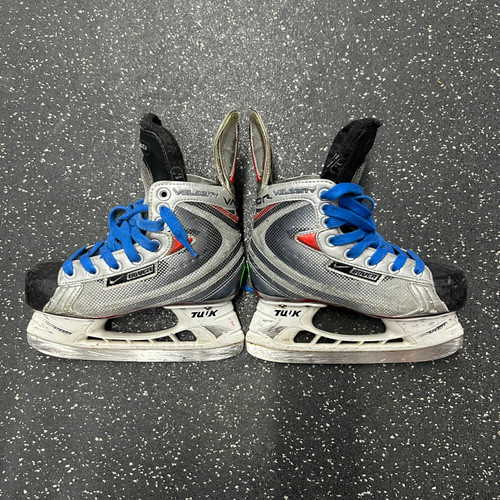 Used Bauer VAPOR VELOCITY Junior Hockey Skate Junior 01.5 10589-S000411296 Vist Large View of Product Image Which is Used Bauer VAPOR VELOCITY Junior Hockey Skate Junior 01.5
