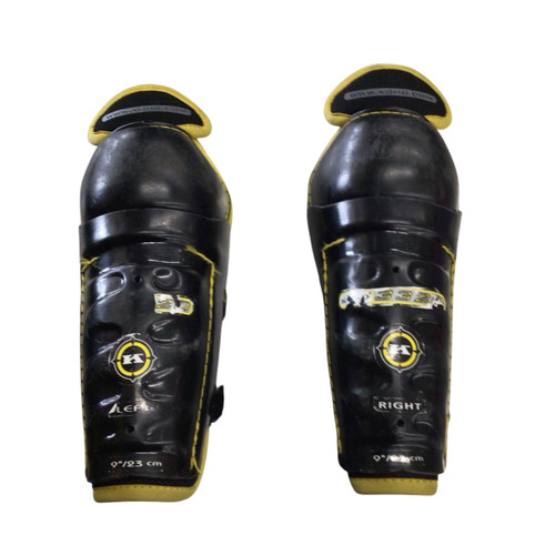 Vist Large View of Product Image Which is Used Koho 3320  9 INCH Youth Shin Guards Black 9" 11760-S000073619