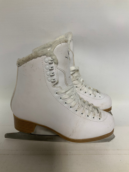Vist Large View of Product Image Which is Used Jackson SOFT SKATE 380 WomensFigure Skate White Senior 7 11823-S000030265