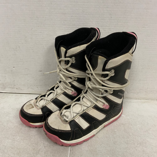 Used Morrow Girls Snowboard Boots Pink Junior 06 11762-S000061034
