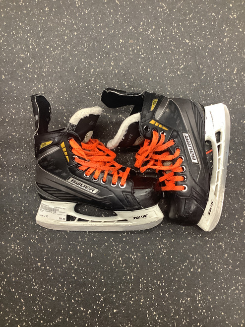 Vist Large View of Product Image Which is Used Bauer SUPREME 150 Junior Hockey Skate Junior 03 11162-S000426033