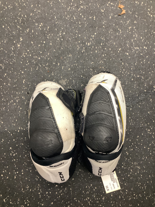 Used CCM TACKS Junior Elbow Pads MD 11162-S000426089