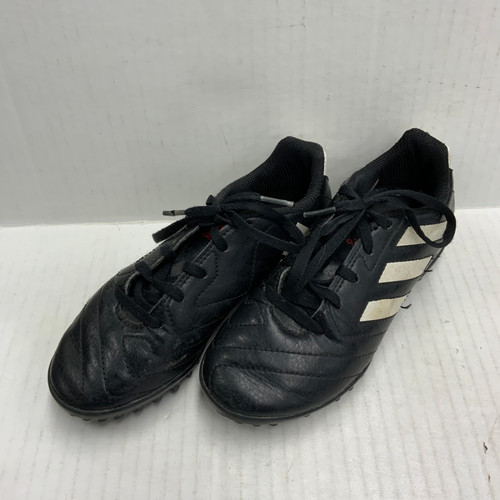 Vist Large View of Product Image Which is Used Adidas Soccer Turf Shoes Black Junior 01