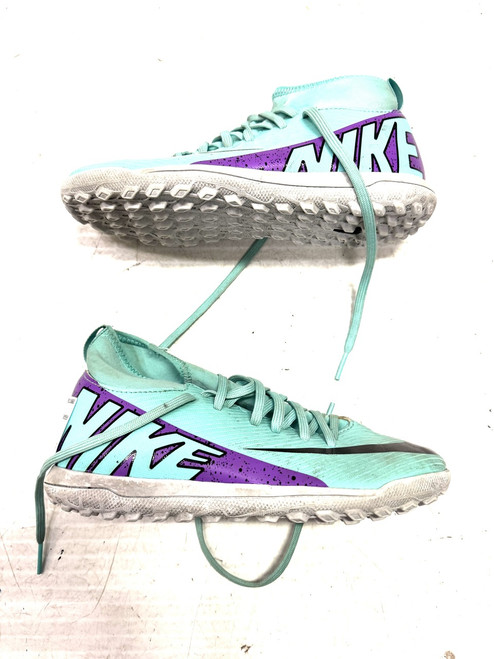 Vist Large View of Product Image Which is Used Nike Soccer Turf Shoes Turquoise Junior 02