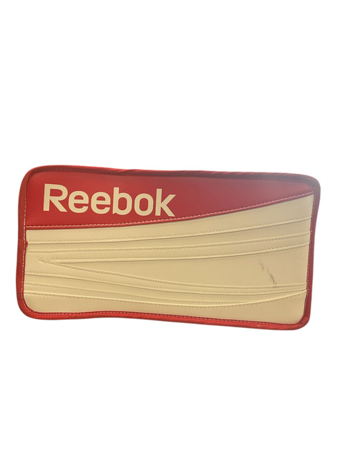 Vist Large View of Product Image Which is Used Reebok R 18K SR Senior Goalie Blocker Red FULL RIGHT