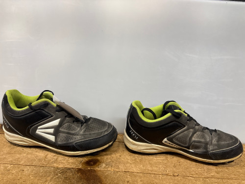 Vist Large View of Product Image Which is Used Easton CLEATS BB/SB Cleats None Junior 04