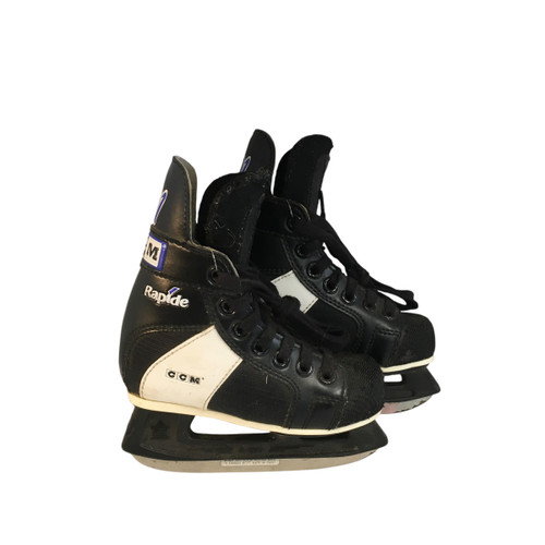 Vist Large View of Product Image Which is Used CCM RAPIDE Youth Hockey Skate Youth 08.0