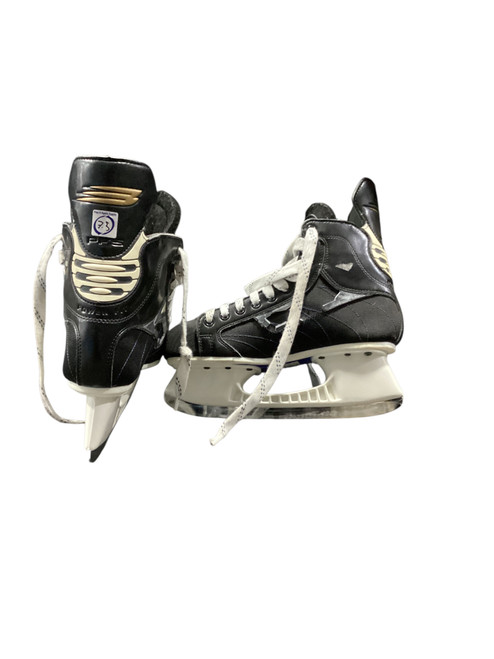 Vist Large View of Product Image Which is Used Bauer SUPREME 1000 Senior Hockey Skate Senior 7.5