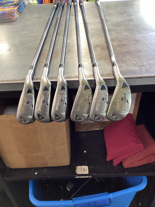 Used Cleveland HB3 Mens Iron Set RH 6I-SW