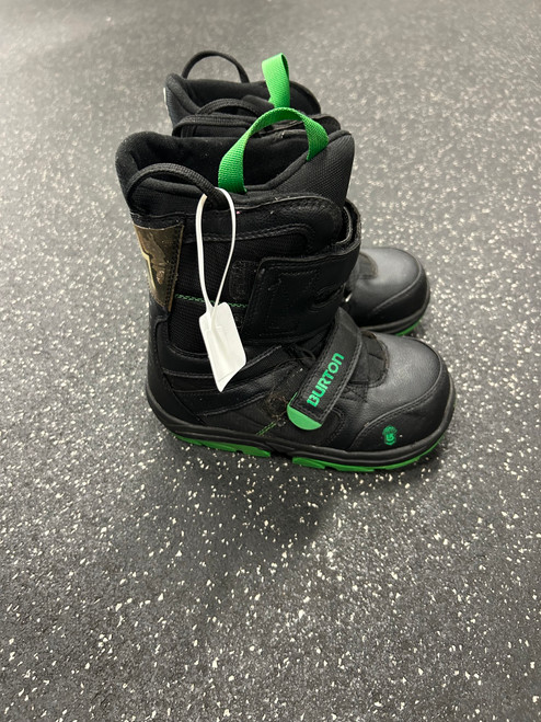 Used Burton PROGESSION XS Boys Snowboard Boots Black Junior 02 11726-S000279519