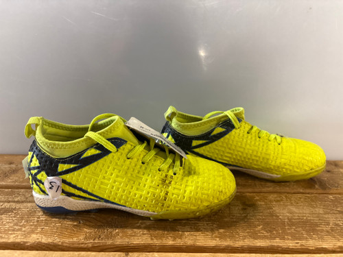 Vist Large View of Product Image Which is Used Soccer Turf Shoes None Youth 13.0 11858-S000061965