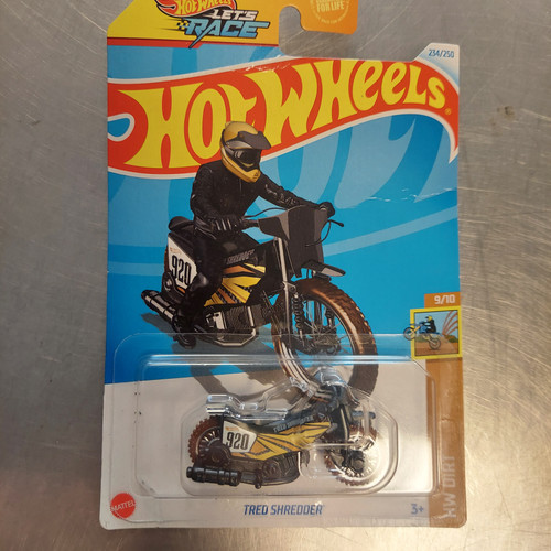 NEW HOT WHEELS HW DIRT TREAD SHREDDER