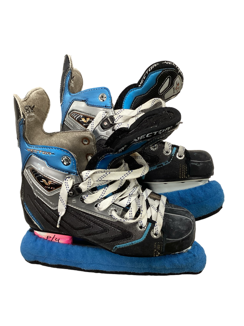 Vist Large View of Product Image Which is Used CCM VECTOR 10.0 Senior Hockey Skate Senior 4