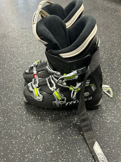 Vist Large View of Product Image Which is Used Tecnica TEN.2 80 RT Mens DH Ski Boot Black 295 MP - M11.5