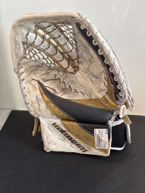 Vist Large View of Product Image Which is Used Warrior SWAGGER Senior Goalie Catcher White