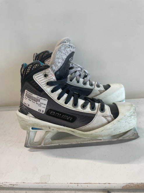 Vist Large View of Product Image Which is Used Bauer 4000 Junior Goalie Skate Junior 04