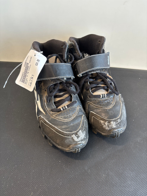 Vist Large View of Product Image Which is Used Reebok Jr FB Cleats Black Junior 04.5