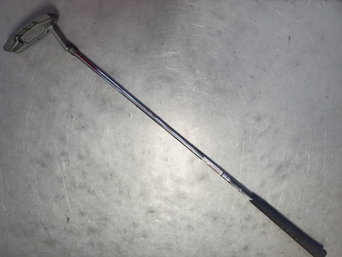 Vist Large View of Product Image Which is Used Womens Putter RH