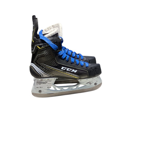 Used CCM 9060 Junior Hockey Skate Junior 05.5 11812-S000154217