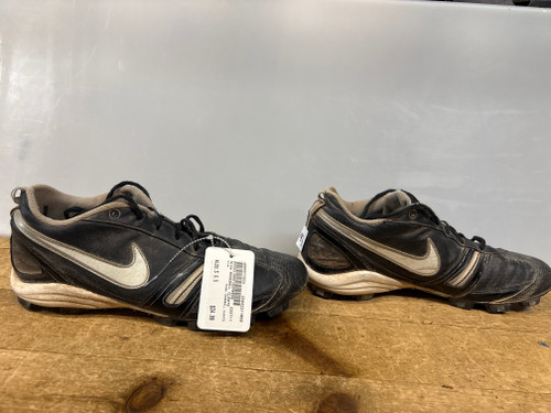 Vist Large View of Product Image Which is Used Nike BASEBALL CLEATS BB/SB Cleats None Senior 9.5