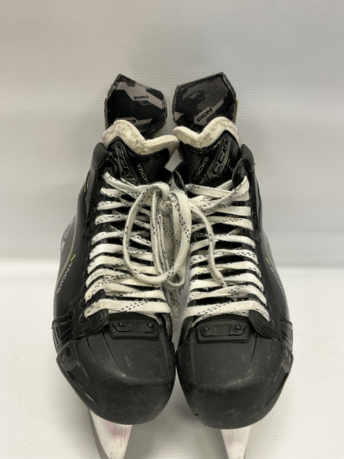 Vist Large View of Product Image Which is Used CCM AS580 Intermediate Hockey Skate Intermediate 6.0