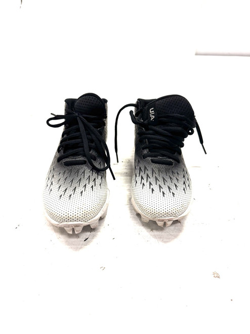Used Under Armour Jr FB Cleats Black Junior 03.5 11860-S000289624